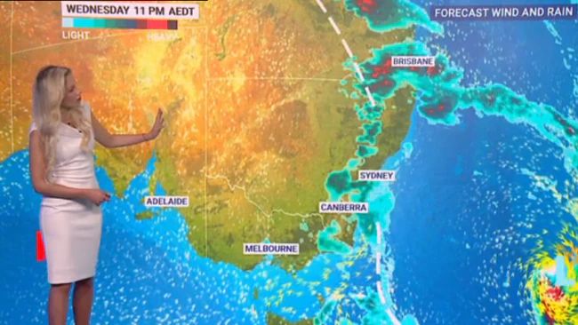 INTENSE THUNDERSTORMS, DESTRUCTIVE WINDS, AND BIG HAILSTONES FORMED IN QUEENSLAND AS RESIDENTS ARE ALERTED