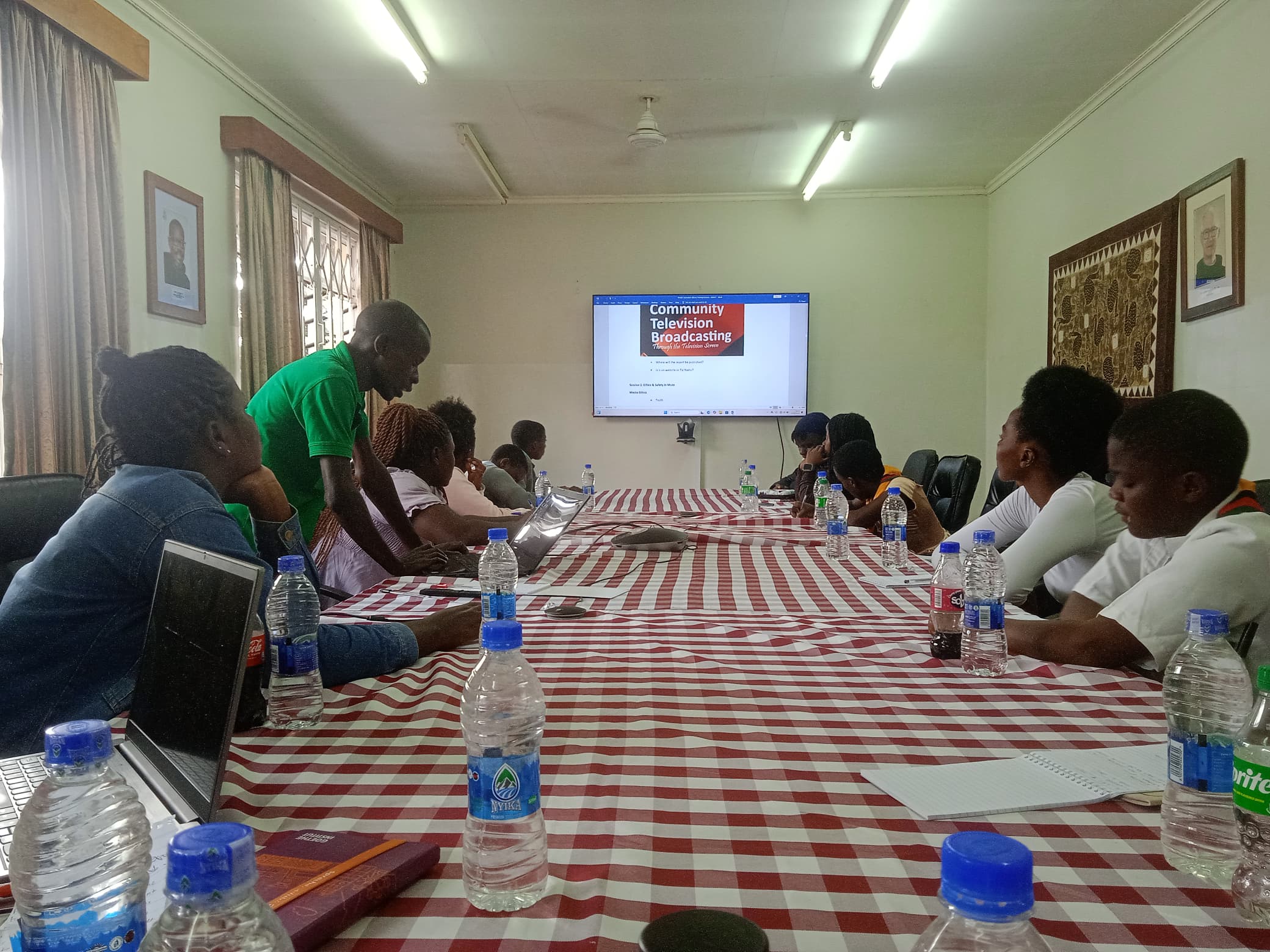 Young Women Drilled In Essential Mobile Journalism (MoJo) Skills